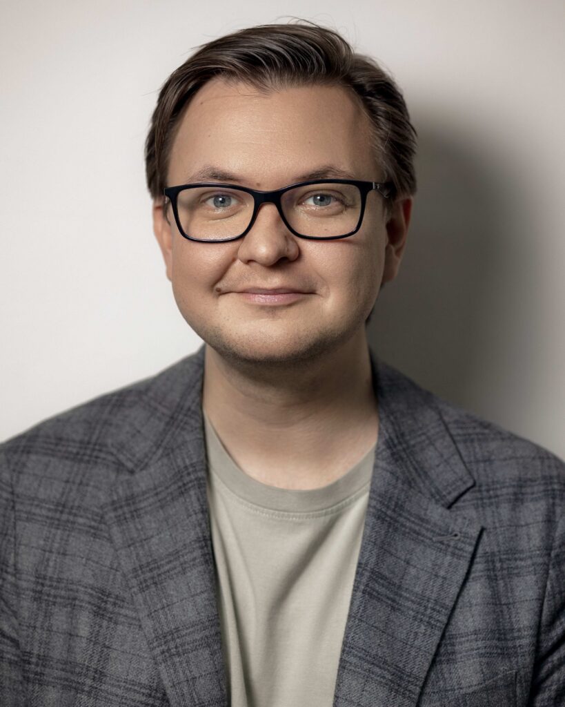 Дмитрий Абраменко